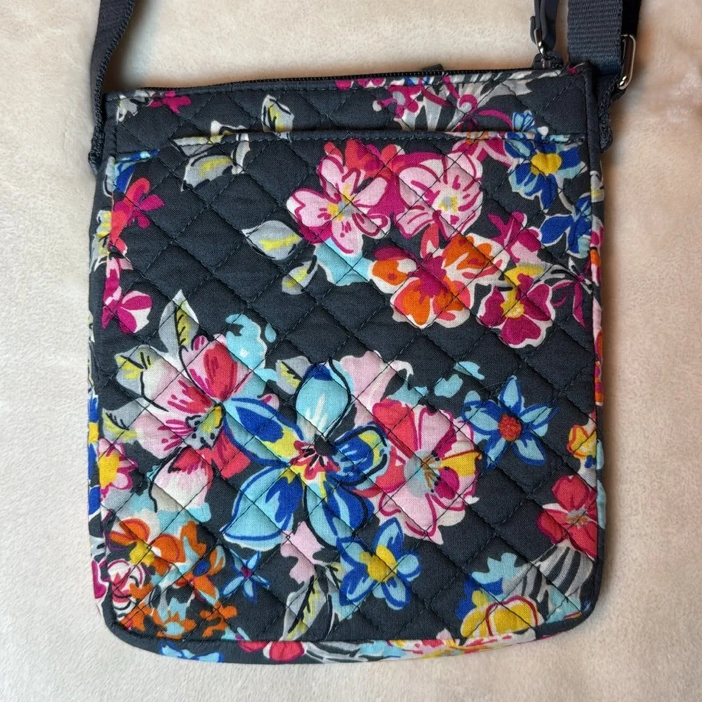 Vera Bradley Crossbody PRETTY POSIES Floral Quilted Purse Handbag - Picture 7 of 13